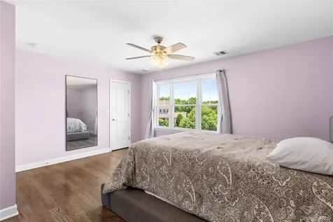 25 Ashley Circle Manorville NY 11949