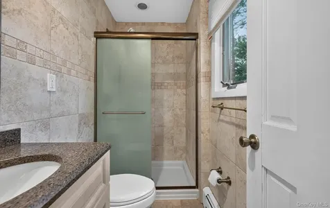 40 Pittoni Drive Commack NY 11725