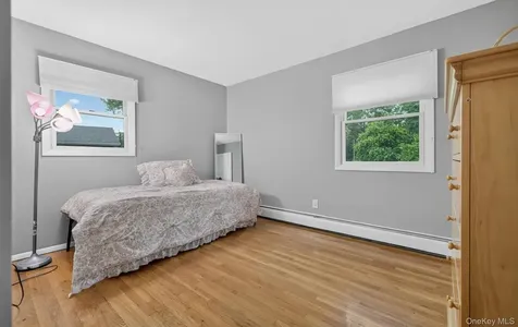 40 Pittoni Drive Commack NY 11725