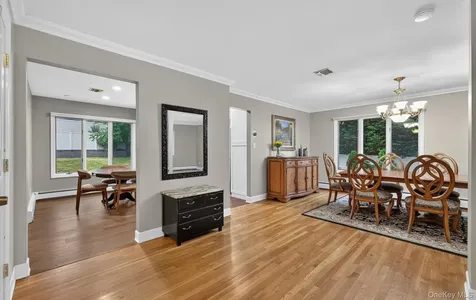 40 Pittoni Drive Commack NY 11725