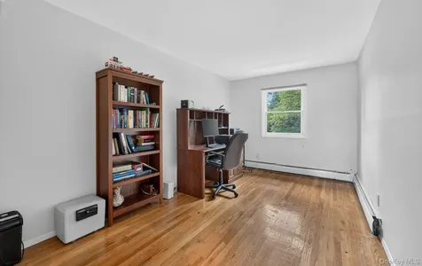 40 Pittoni Drive Commack NY 11725