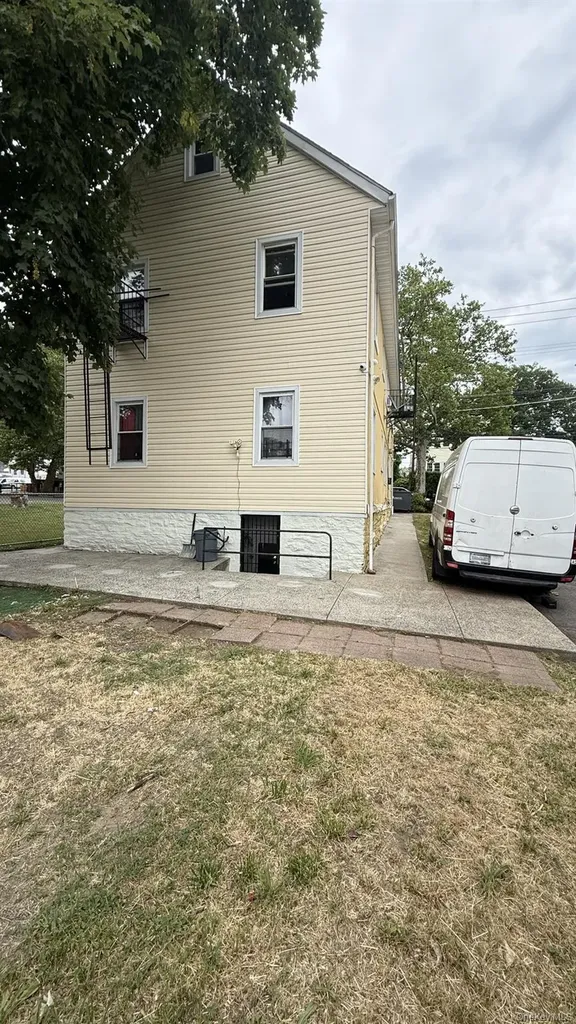 314 S 5th Avenue Mount Vernon NY 10550