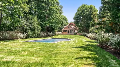 149 Accabonac Road East Hampton NY 11937
