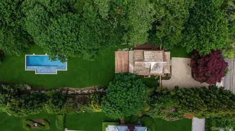 149 Accabonac Road East Hampton NY 11937