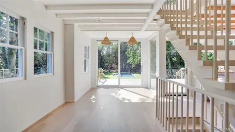 149 Accabonac Road East Hampton NY 11937