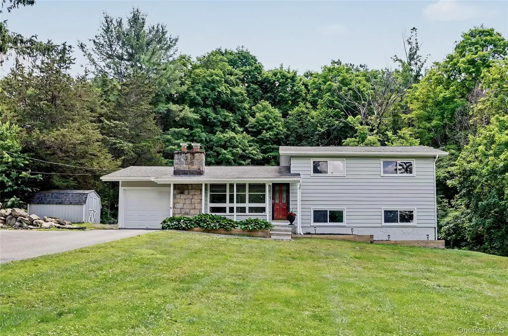 11 Leona Drive Brewster NY 10509
