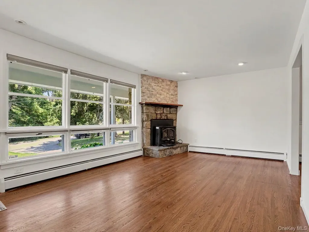 11 Leona Drive Brewster NY 10509
