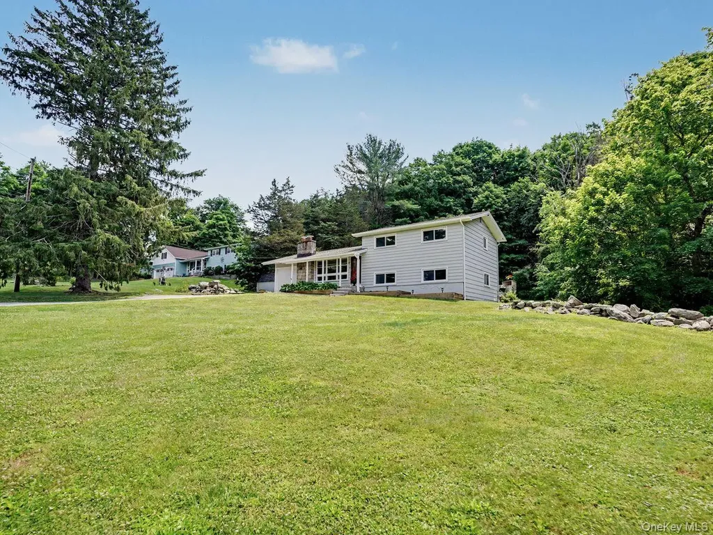 11 Leona Drive Brewster NY 10509