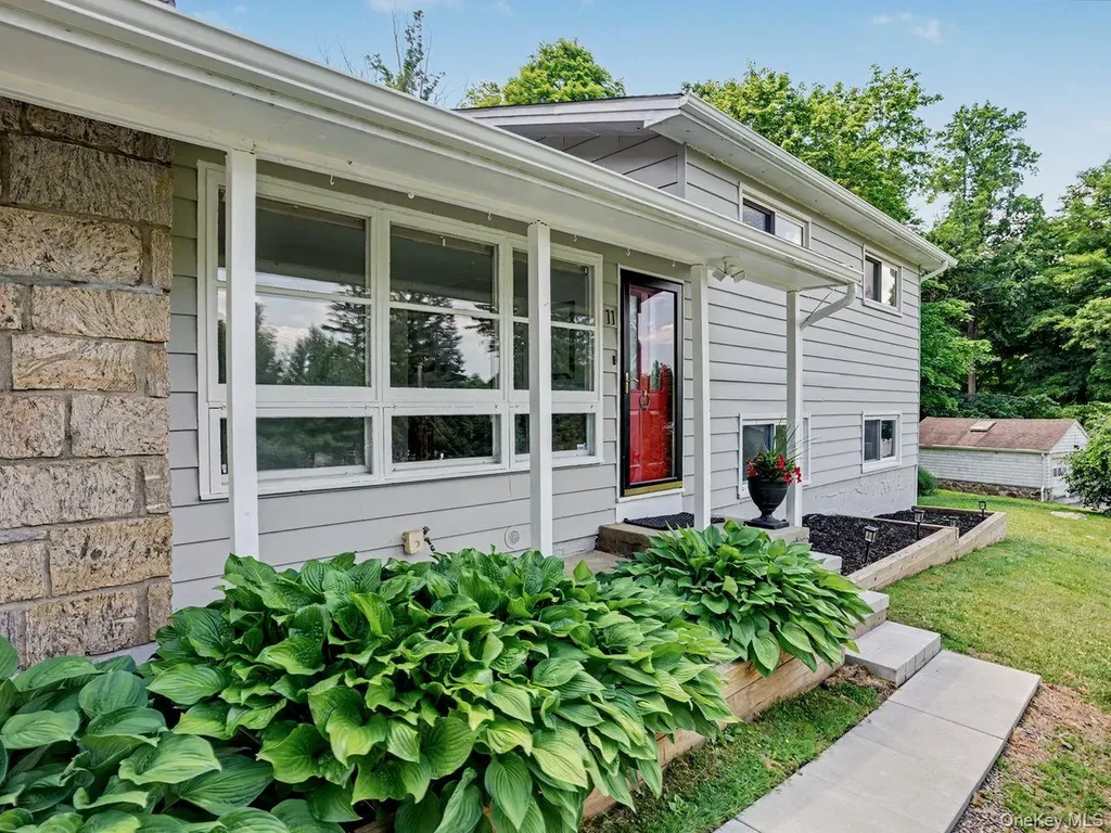 11 Leona Drive Brewster NY 10509