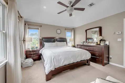146 Melville Road Farmingdale NY 11735