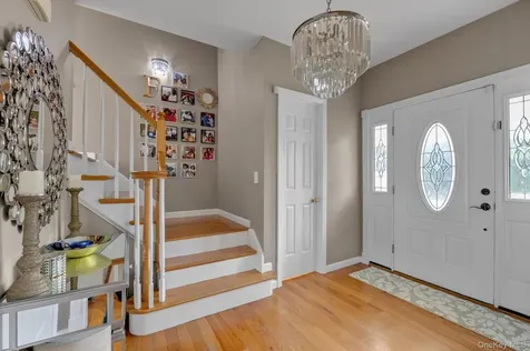 146 Melville Road Farmingdale NY 11735