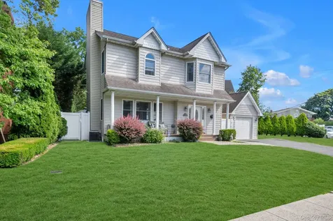 146 Melville Road Farmingdale NY 11735