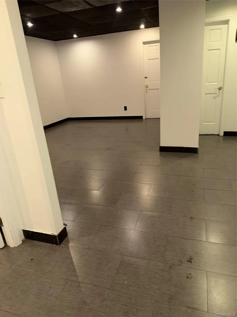 4323 Main Street Flushing NY 11355