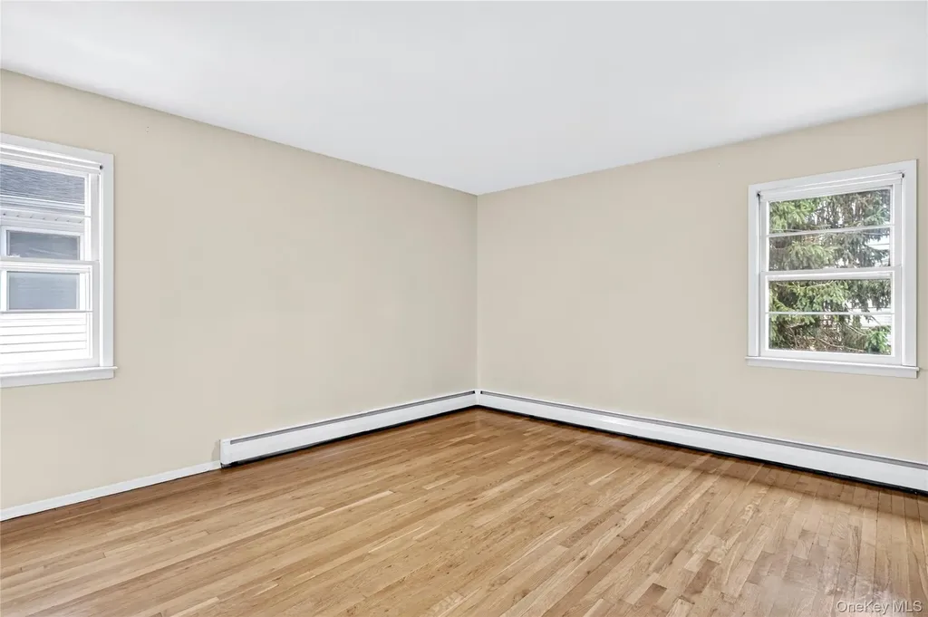 726 University Street Valley Stream NY 11581