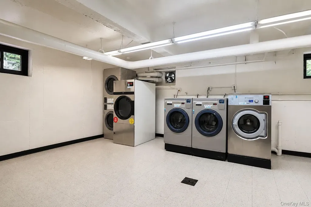 75-05 210th Street Oakland Gardens NY 11364