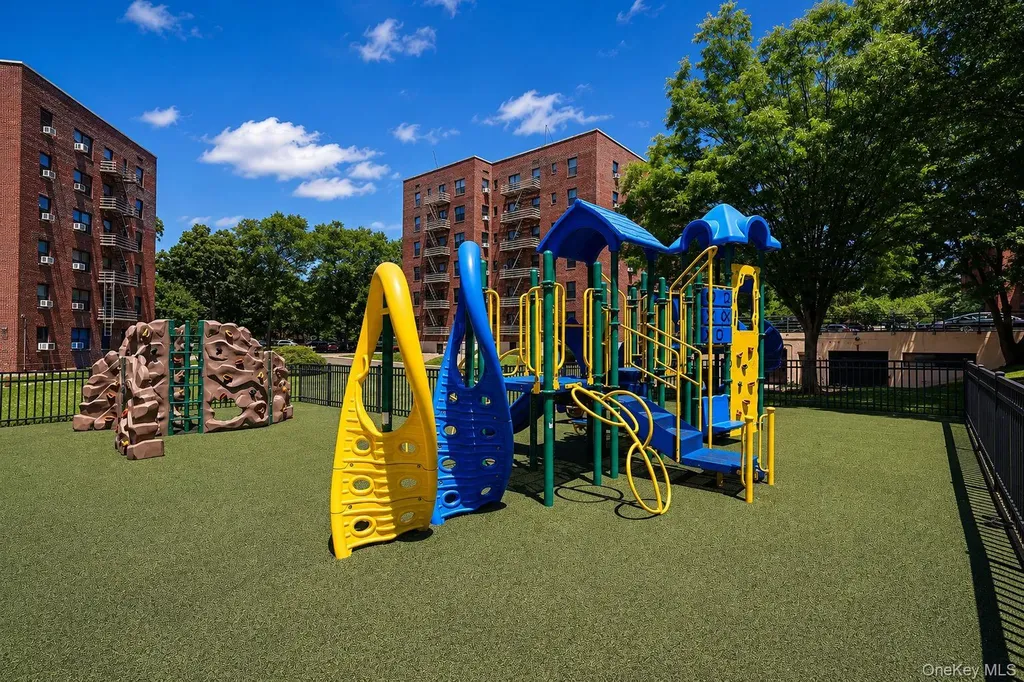 75-05 210th Street Oakland Gardens NY 11364