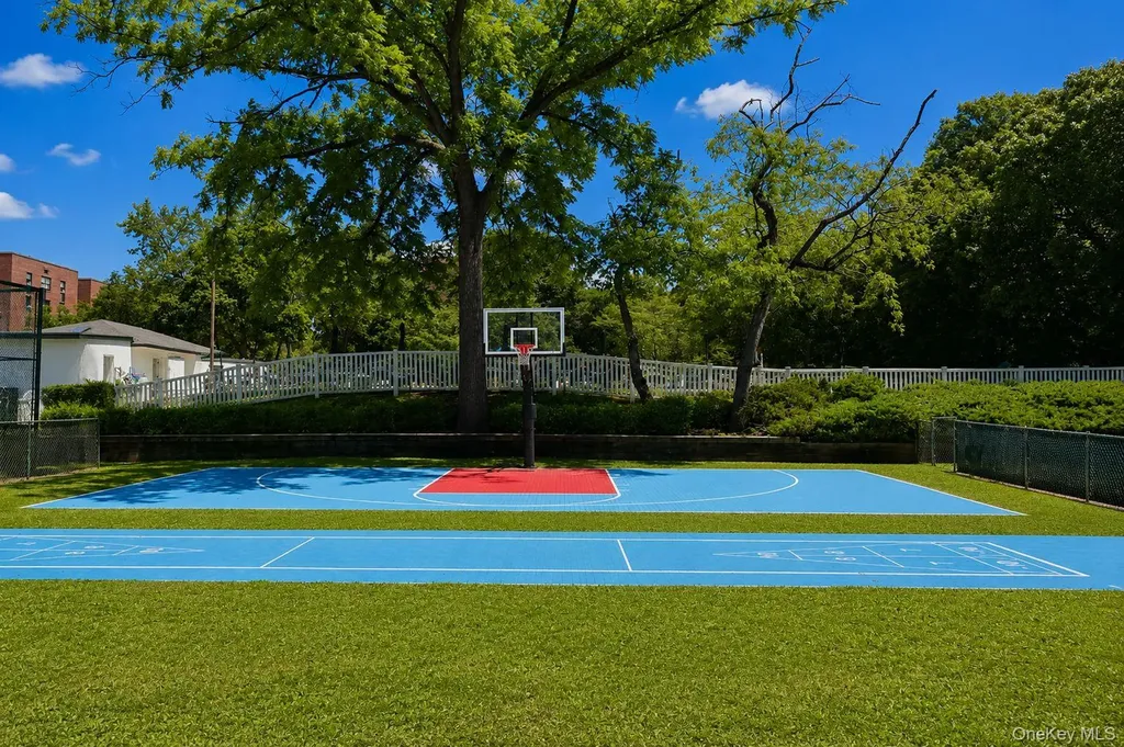 75-05 210th Street Oakland Gardens NY 11364