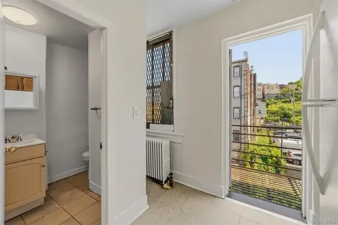 158 Willow Street Yonkers NY 10701