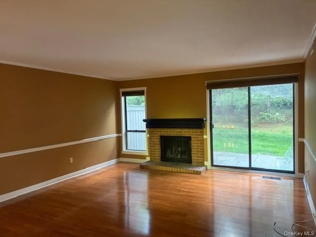 374 Heritage Hills Somers NY 10589