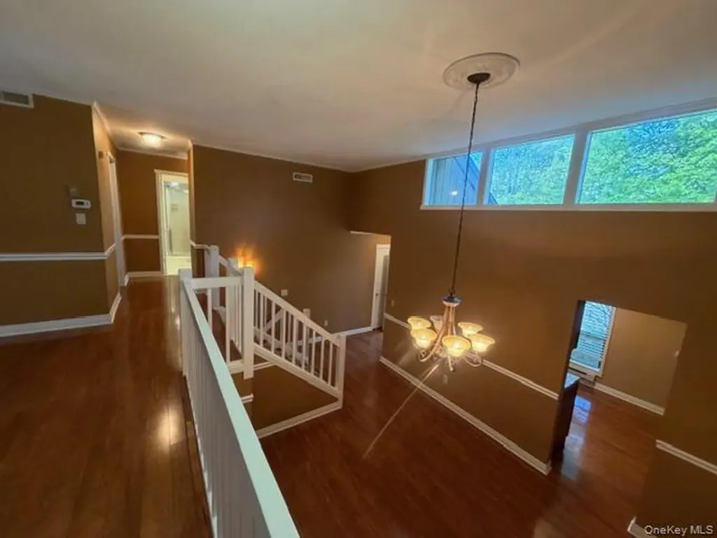 374 Heritage Hills Somers NY 10589