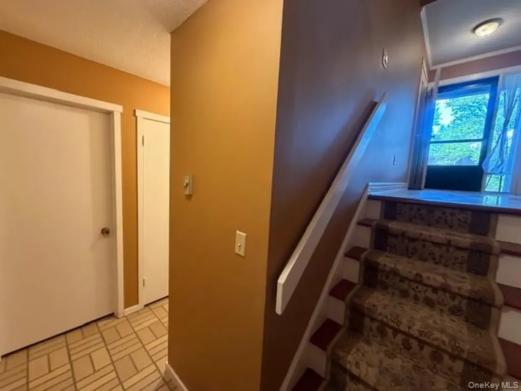 374 Heritage Hills Somers NY 10589