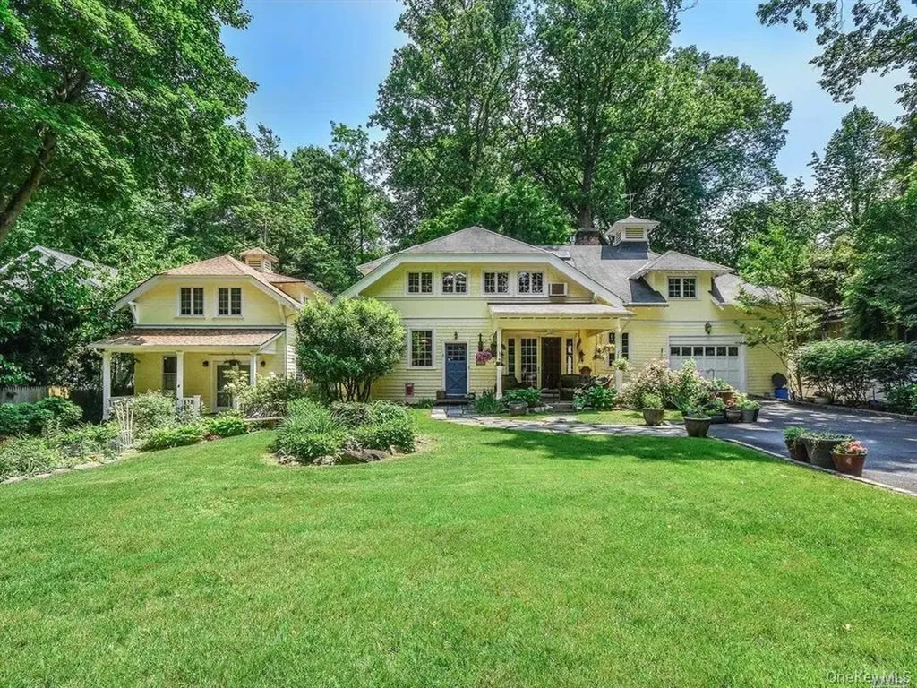 4 Tower Road Glen Cove NY 11542