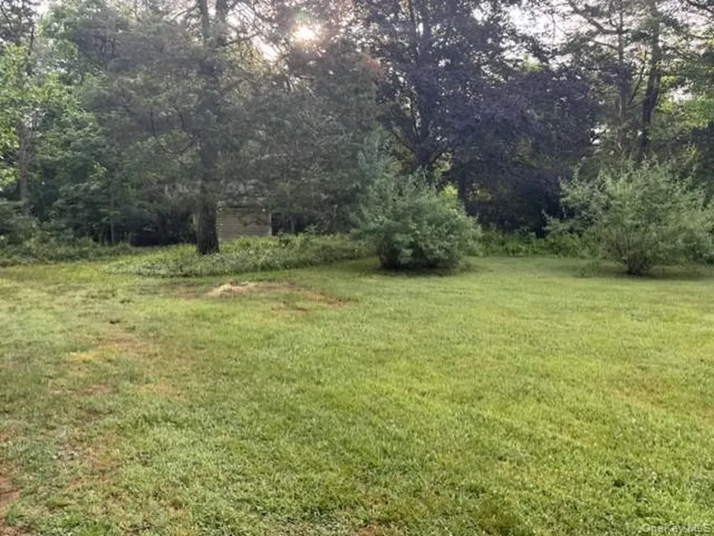 209 Southdown Road Lloyd Harbor NY 11743