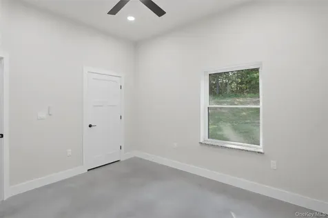4673 Us Highway 209 Accord NY 12404