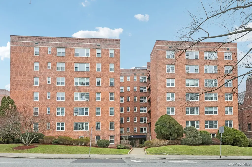 30 N Broadway White Plains NY 10601