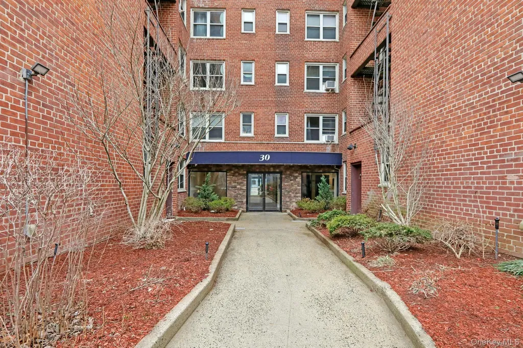 30 N Broadway White Plains NY 10601
