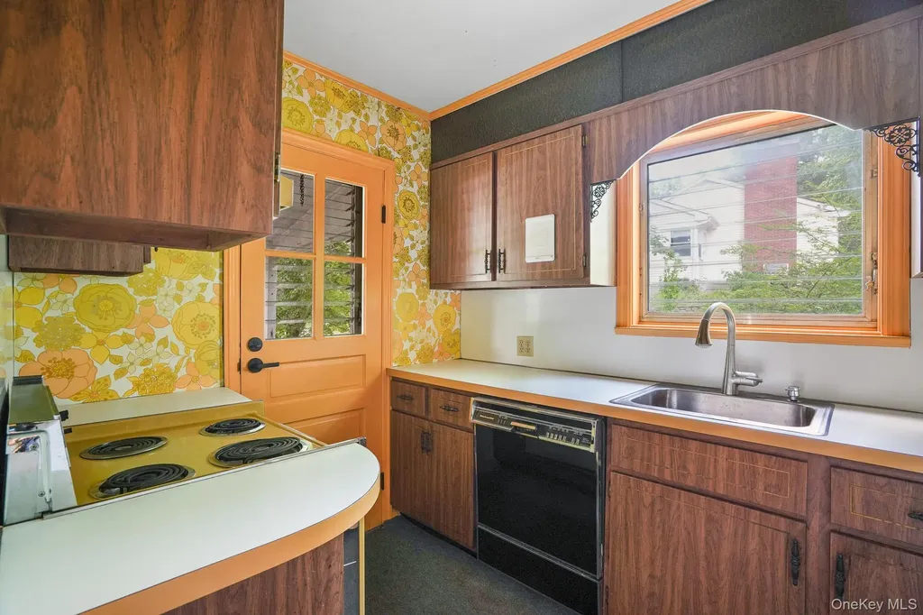 122 Wilbur Boulevard Poughkeepsie NY 12603