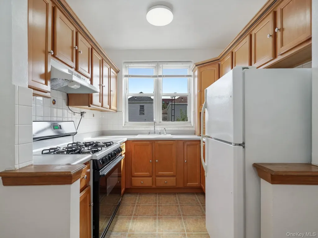 4450 Matilda Avenue Bronx NY 10470
