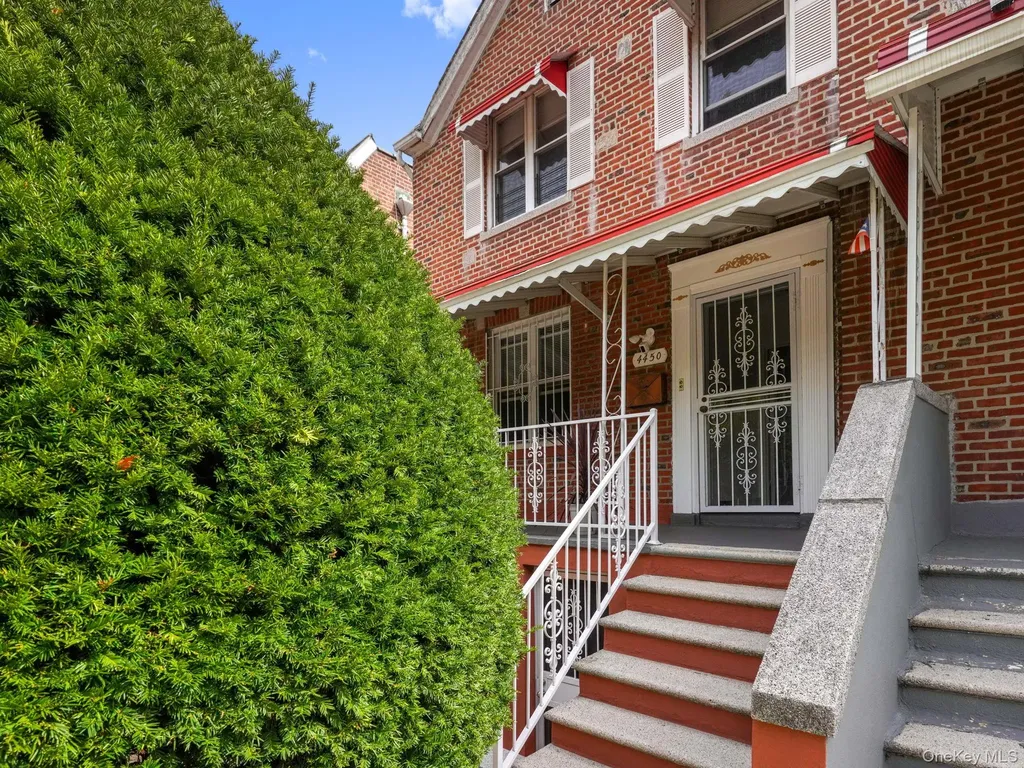 4450 Matilda Avenue Bronx NY 10470