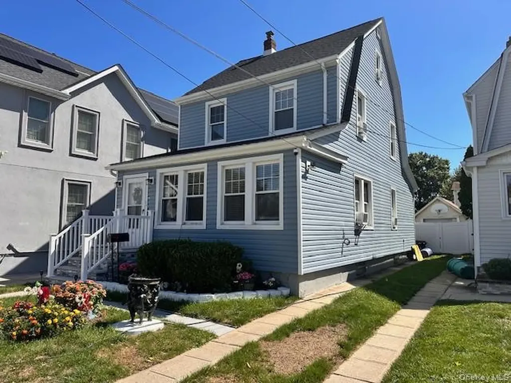 8815 Commonwealth Boulevard Bellerose NY 11426