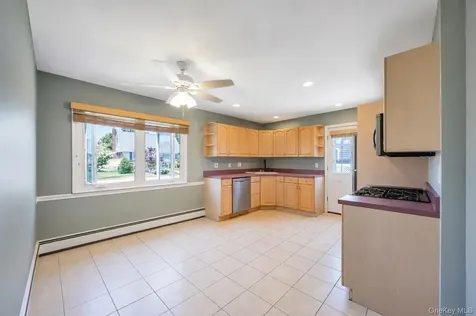 112 Washington Street Farmingdale NY 11735