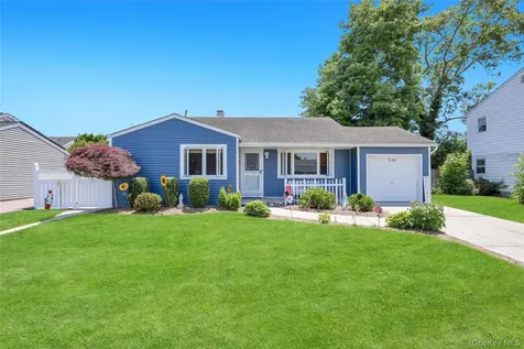 112 Washington Street Farmingdale NY 11735