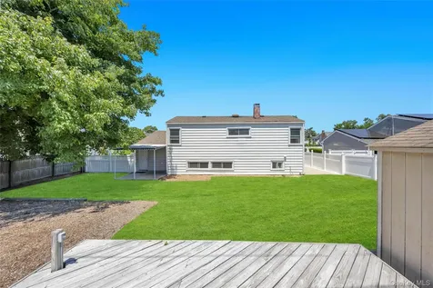 112 Washington Street Farmingdale NY 11735