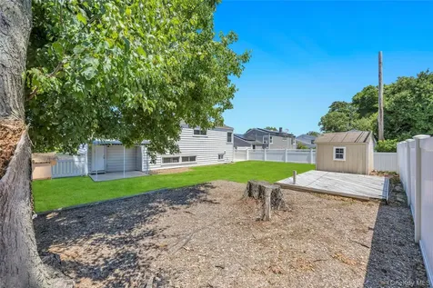 112 Washington Street Farmingdale NY 11735