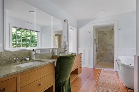 1389 Route 212 Saugerties NY 12477