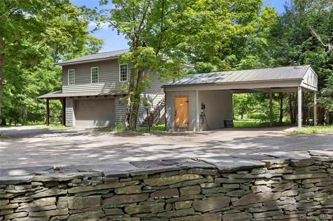 1389 Route 212 Saugerties NY 12477