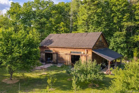 1389 Route 212 Saugerties NY 12477