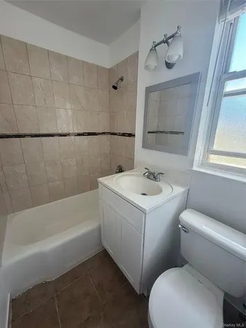 35 Winchester Avenue Yonkers NY 10710