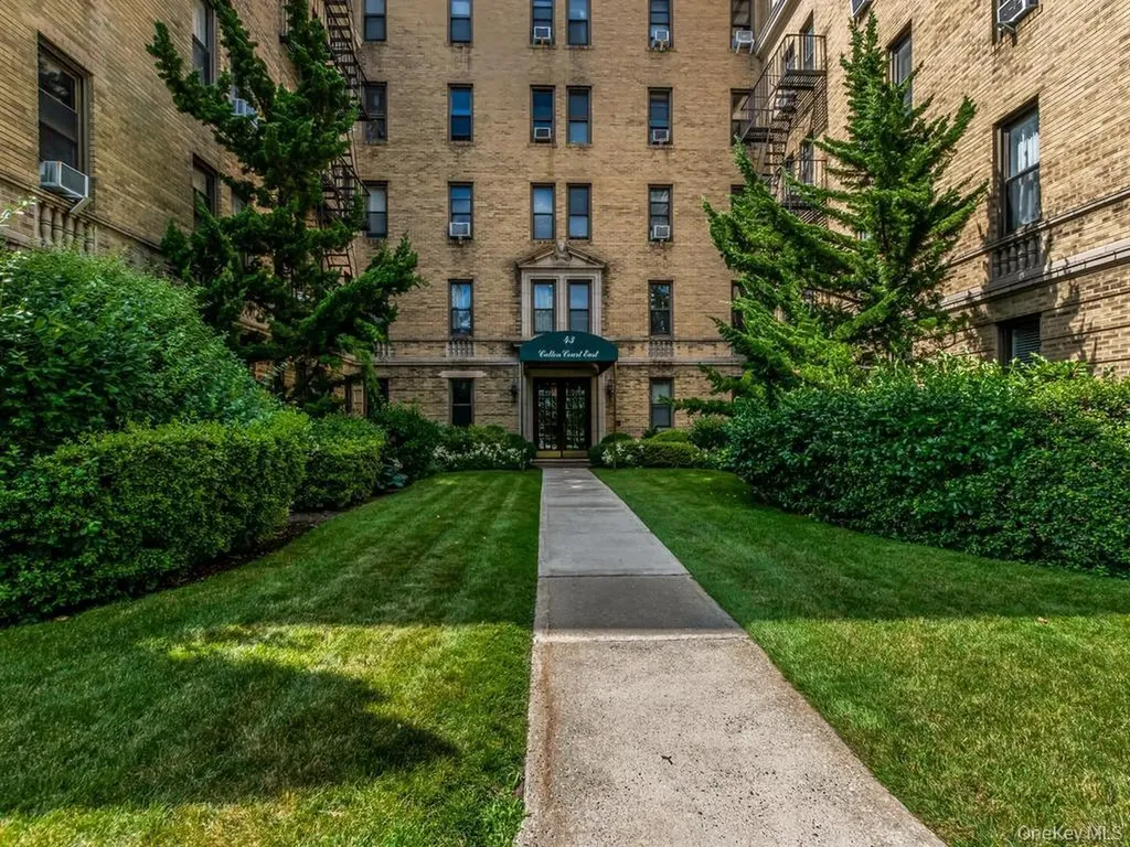 43 Calton Road New Rochelle NY 10804