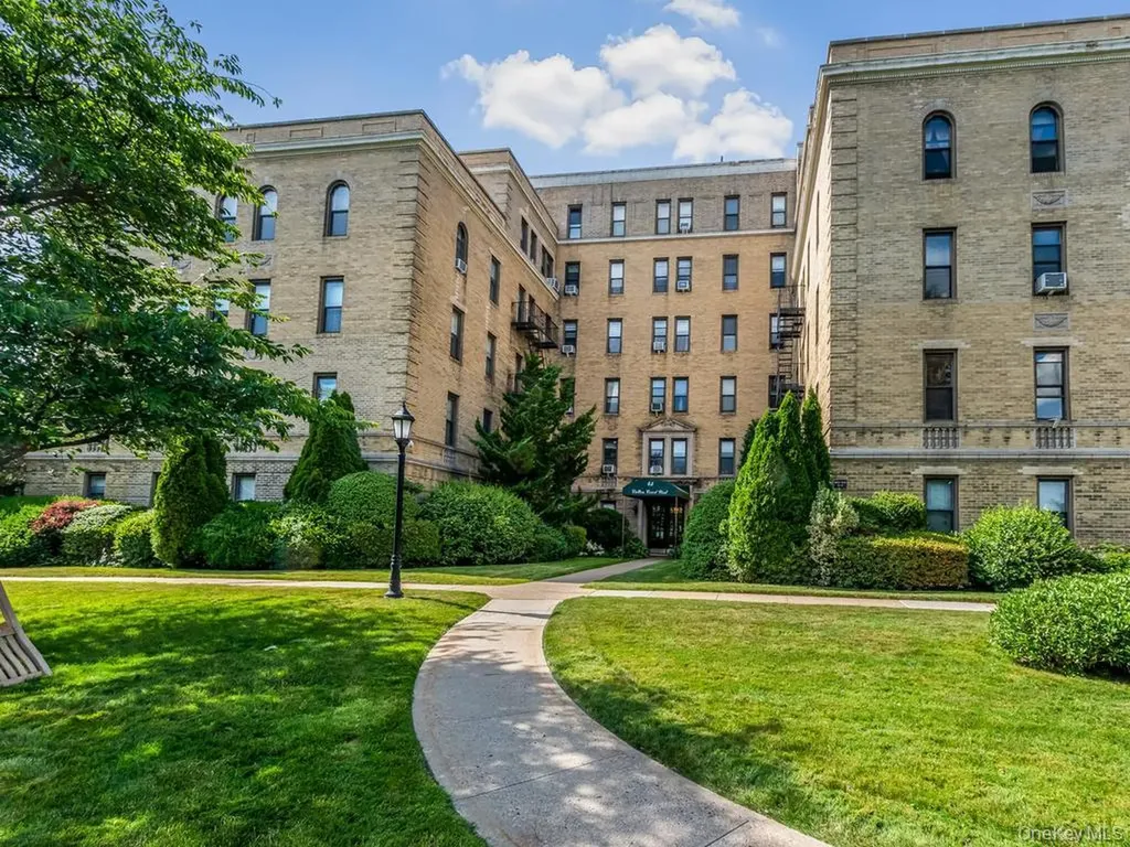 43 Calton Road New Rochelle NY 10804
