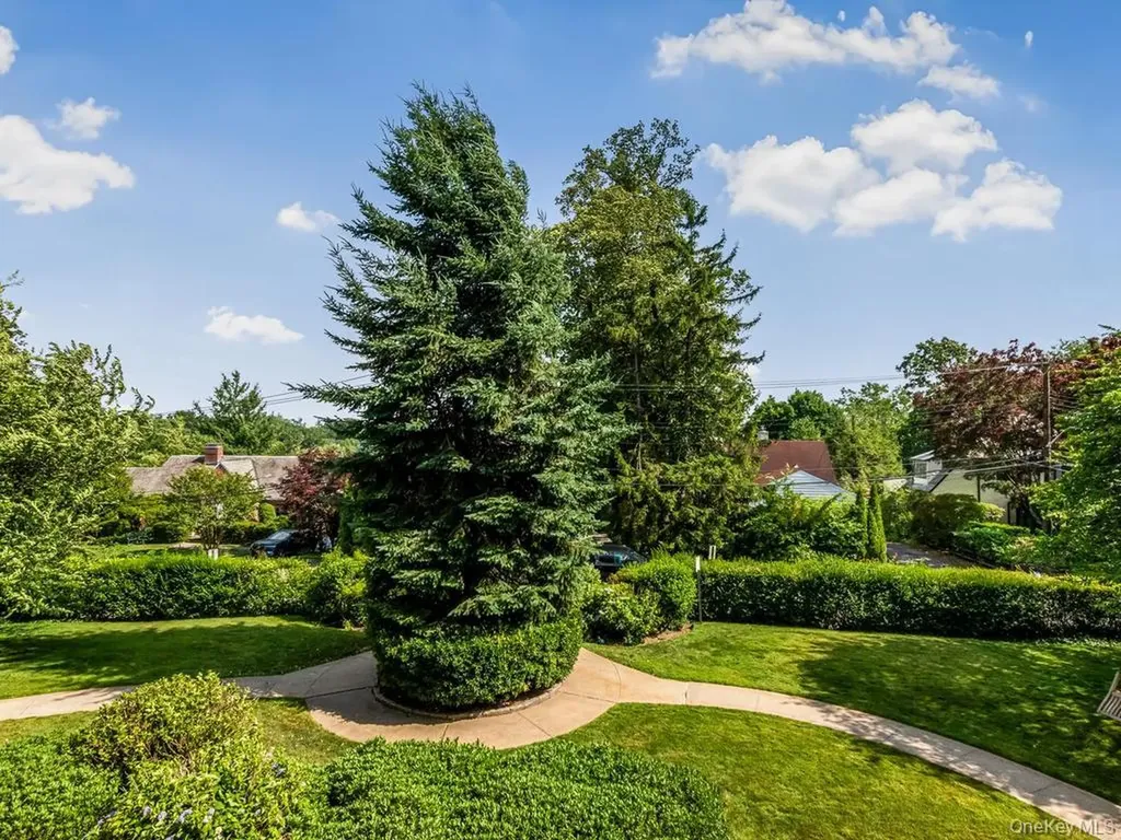 43 Calton Road New Rochelle NY 10804