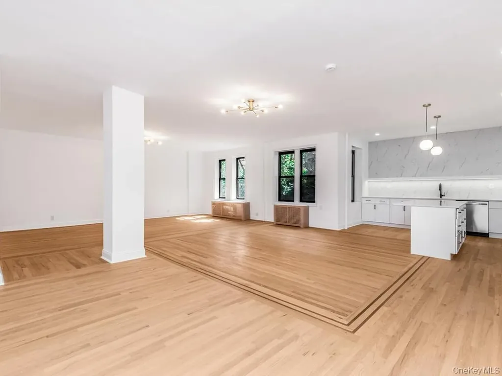 43 Calton Road New Rochelle NY 10804