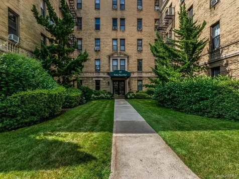 43 Calton Road New Rochelle NY 10804