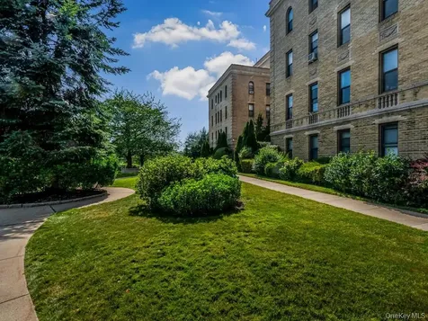 43 Calton Road New Rochelle NY 10804