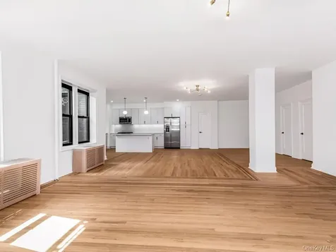 43 Calton Road New Rochelle NY 10804