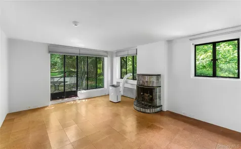 164 S Mountain Road New City NY 10956